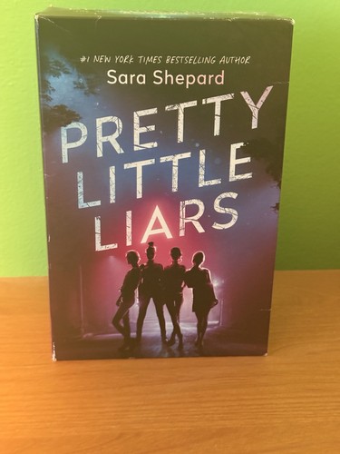 Pretty little liars - pretty,