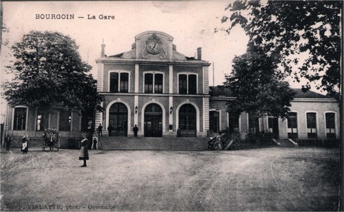 Cpa bourgoin la gare - -,