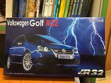 1/24 Volkswagen Golf R32 Kit in plastica Art. RS2 Fujimi