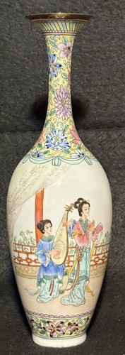 Vaso rosa famiglia porcellana