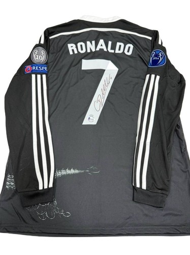 Maglia nera firmata a mano - a,