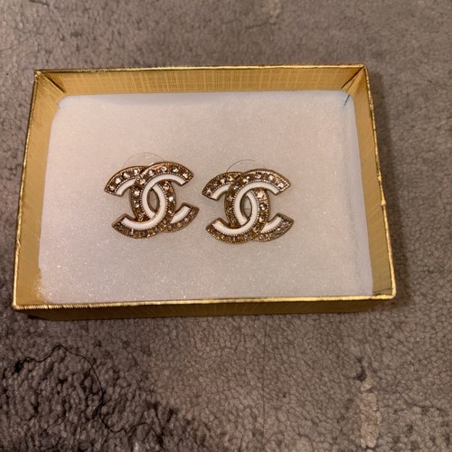 Chanel button earrings gold - button,