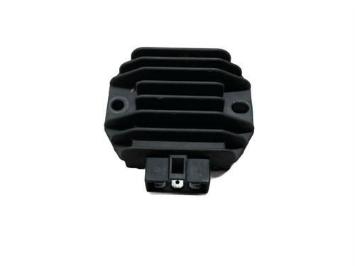 Regolatore raddrizzatore