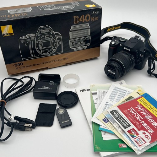 Kit fotocamera reflex digitale
