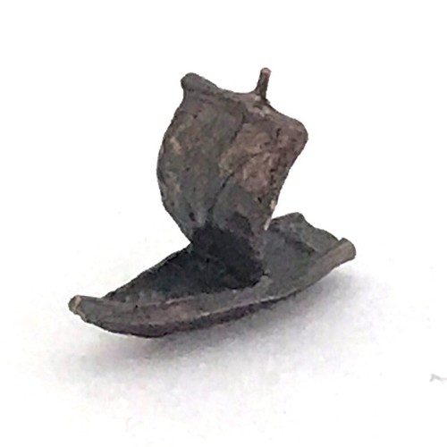 Statuina barca giapponese
