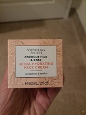Victoria's Secret Crema Viso