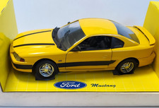 JOUEF EVOLUTION  1:18 AUTO DIE CAST  FORD MUSTANG GT 94 COUPE' GIALLO   ART 3103