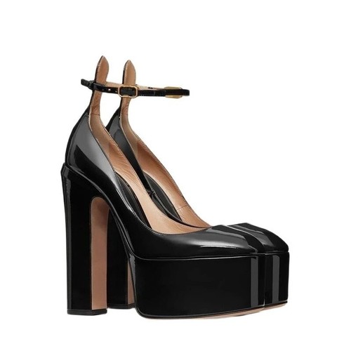 Scarpe con tacco altissimo