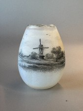 Bellissimo vaso Daum Frères, Nancy, piccolo. Paesaggio olandese. 1898 circa