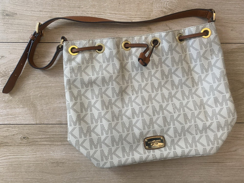 Borsa con coulisse firmata - con,