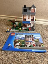 LEGO CITY: City House (8403)