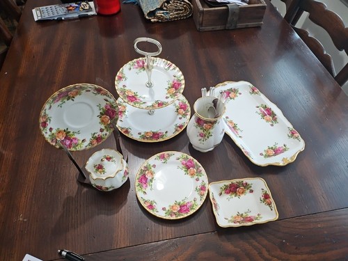 Royal albert bone china - royal,
