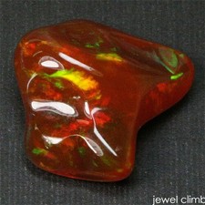 Pietra preziosa opale barocco