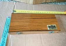 Scatola Contenitore in Legno con Compasso E Accessori Marca Universal R 7/C