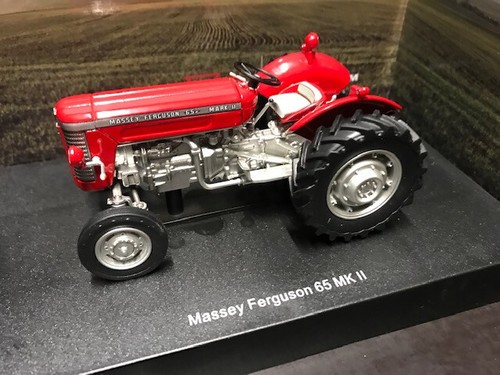 Universal hobbies massey - :,
