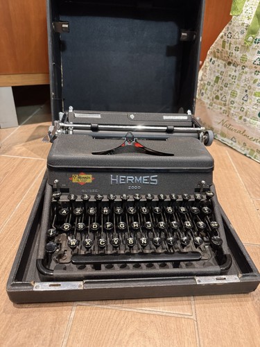 Macchina scrivere hermès - da,