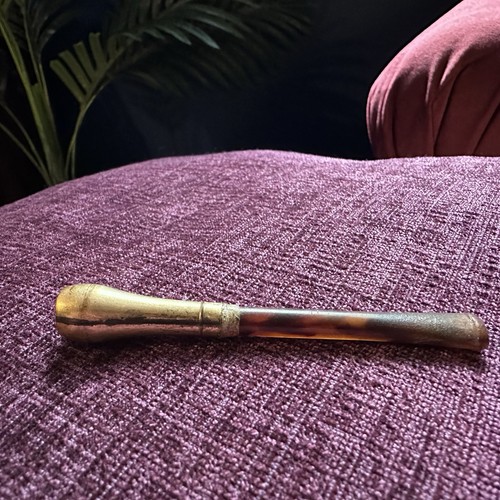 Antique gold coloured - antique,