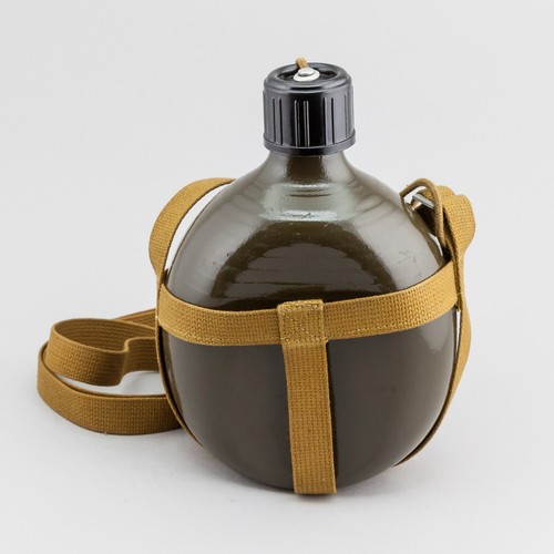 Antica borraccia militare