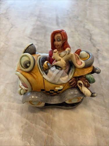 Disney harmony kingdom roger - disney,