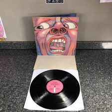 LP KING CRIMSON IN THE COURT