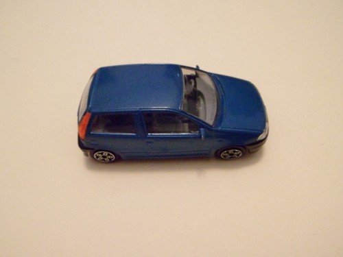 Burago fiat punto serie - punto, 1°serie