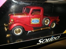 Pick-up Ford Solido 1:17 in