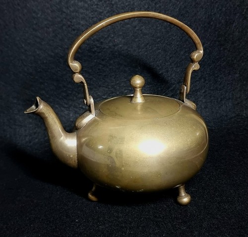 Antica teiera bollitore