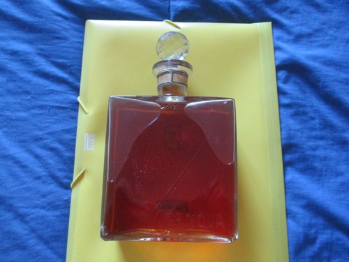 Bottiglia acqua colonia - bottiglia,