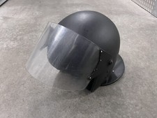 Elmetto antisommossa polizia