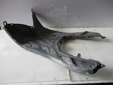 621985 Carena Pedana Poggiapiedi Pavimento Scocca Piaggio Fly 50 4T 2004 2012
