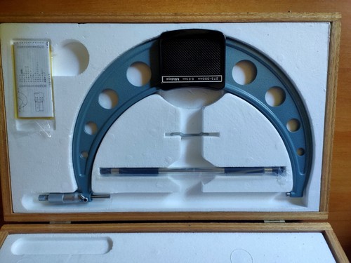 Micrometro esterno standard