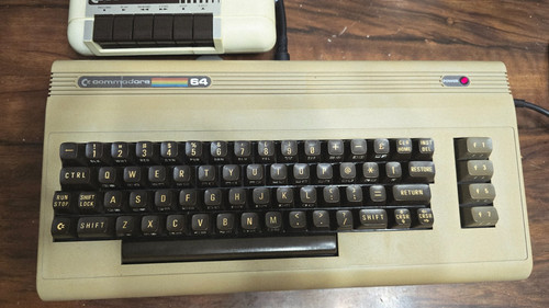 Commodore completo di - completo,