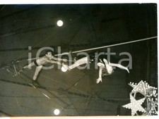 1953 PARIS CIRCO Gala de l'Union - Nicole COURCEL e Pierre TRABAUD al trapezio 