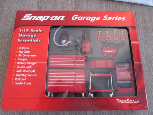 Diorama snap on garage - 1/18, snap-on