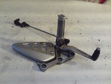 Suzuki TL 1000 S EZ97 impianto poggiapiedi piastra anteriore sinistra + asta cambio