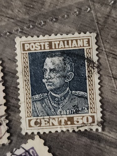 Francobollo poste italiane - poste,