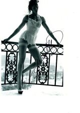 GABRIELLE REECE foto firmata