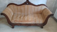 Divano a barca in noce Luigi Filippo lombardo originale. da ritappazzare 