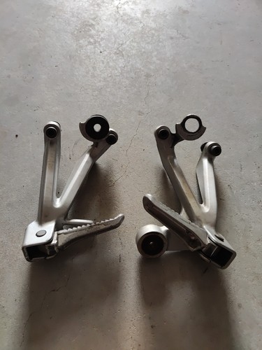 Pedane passeggero suzuki gsxr - pedane,