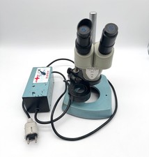 Microscopio svizzero vintage