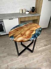 Tavolo epossidico ovale blu