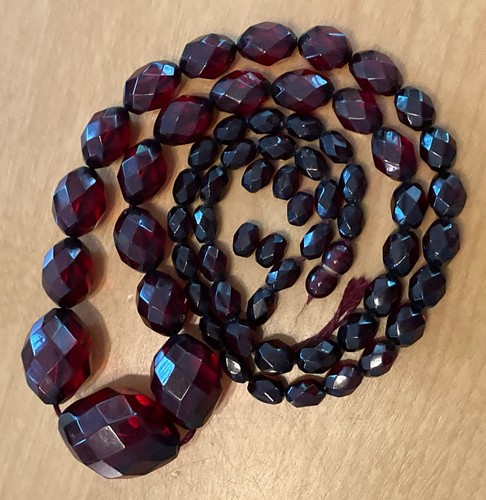 Collana vintage fenolica