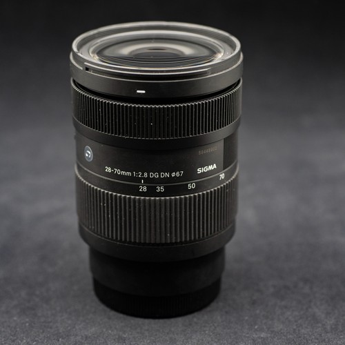 Sigma 70 dg dn - sigma, /28-70