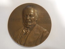 medaglia fabbrica Cesare Johnson a Giovanni Livraghi 50 anni di lavoro 1913