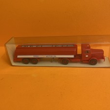 Modellino Camion Cisterna Esso Scala 1/87 