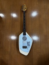 VOX APACHE-2B BASS Phantom con