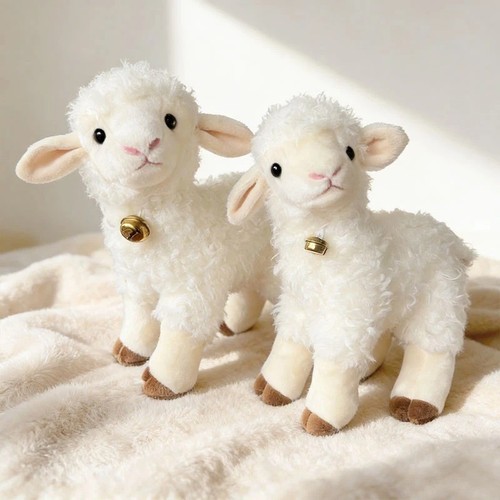 Peluche realistico agnello