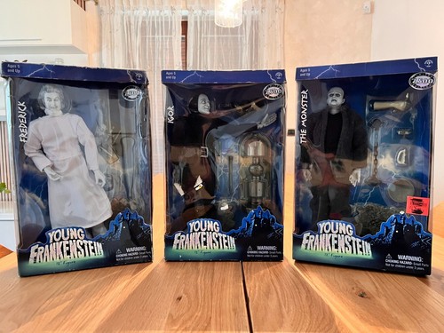 Set action figures - x3, 12"