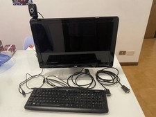 monitor hp, tastiera trust e webcam canyon perfettamente funzionanti