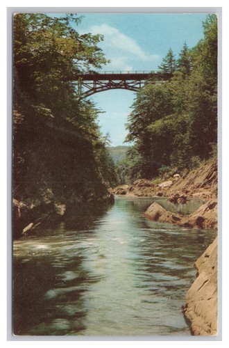 Quechee gulf gorge bridge - quechee,